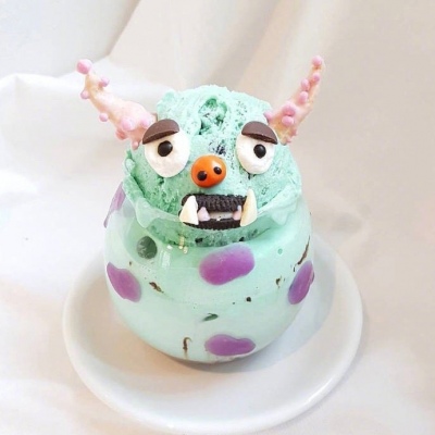 向出轨丈夫道歉后续：丑事已传到国外